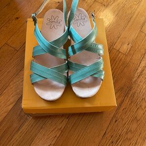 Dansko women’s leather sandals NWB